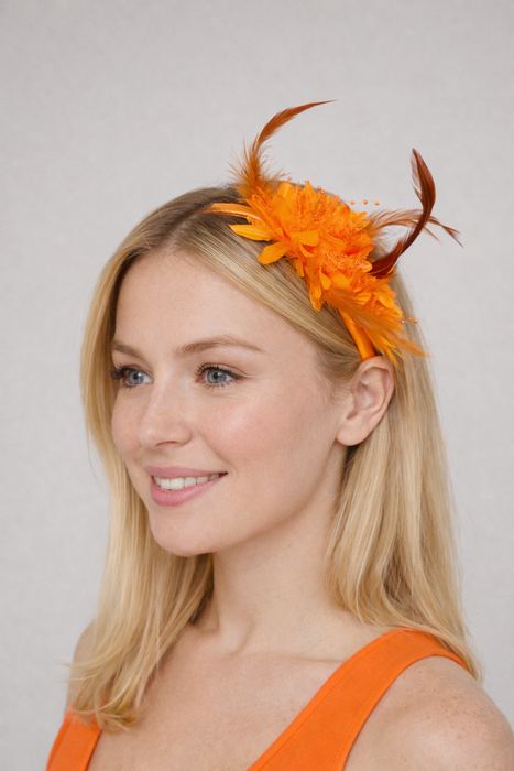 Diadeem Oranje met veren